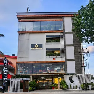 Golden Riviera Hotel